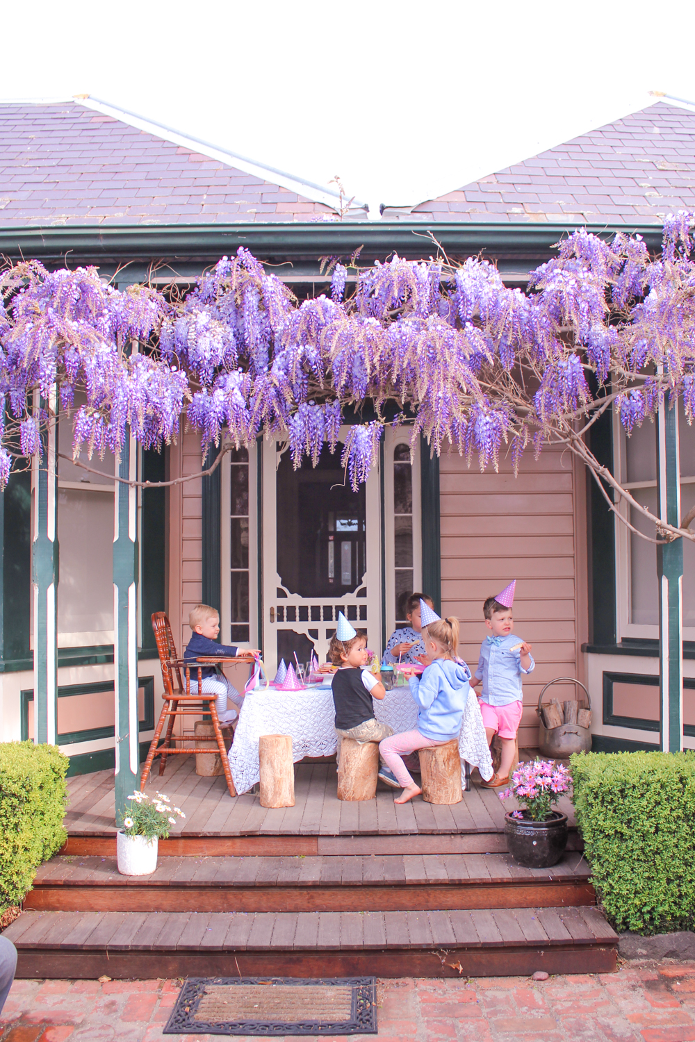 A Simple Spring Birthday Party